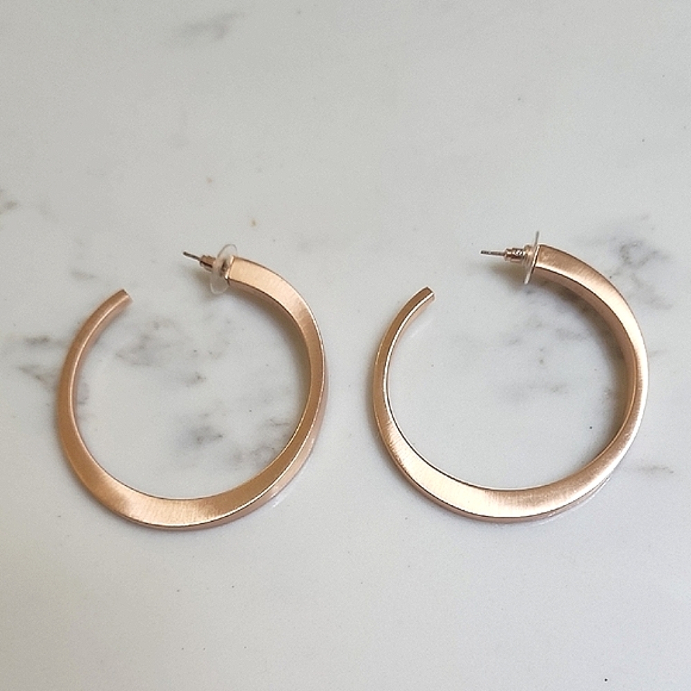 Kendra Scott Rose Gold Minimalist Earrings